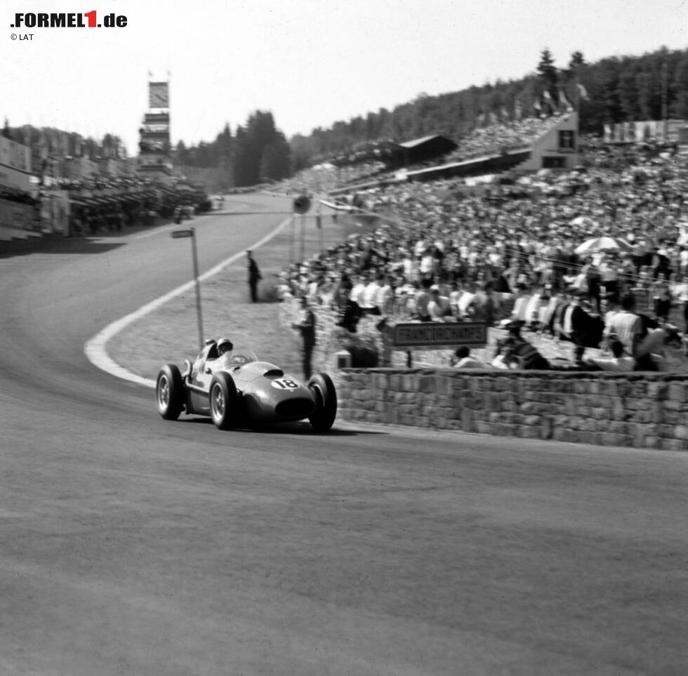 Foto zur News: Fast vier Jahre lang blieb die Formel 1 von fatalen Zwischenfällen verschont, aber dann folgte das schlimme Jahr 1958. Am 6. Juli des Jahres kam Luigi Musso bei einem Unfall mit seinem Ferrari im Rennen von Reims (Frankreich) ums Leben...