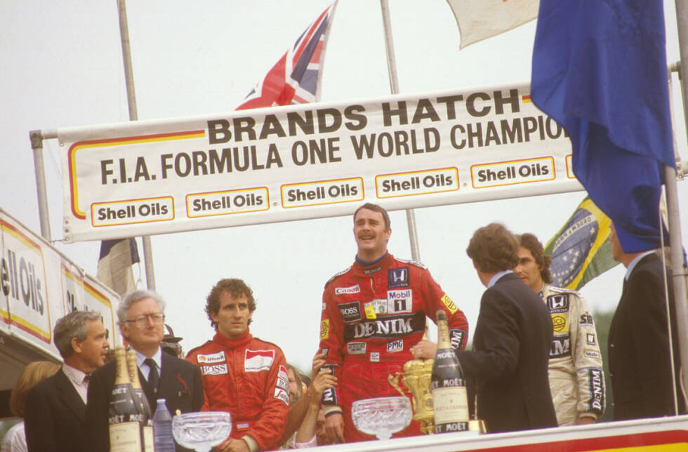 Foto zur News: Von 66 Grands Prix in Großbritannien werden fünf in Aintree ausgetragen, zwölf in Brands Hatch und bislang 49 in Silverstone. Den Abschied als Formel-1-Austragungsort feiert Brands Hatch mit einem weiteren Chaos-Rennen. Massen-Crash in der ersten Runde, Karriere-beendende Verletzungen bei Jacques Laffite und eine eineinhalbstündige Rennunterbrechung ereignen sich, bis Nigel Mansell schließlich seinen ersten Heimsieg holt.