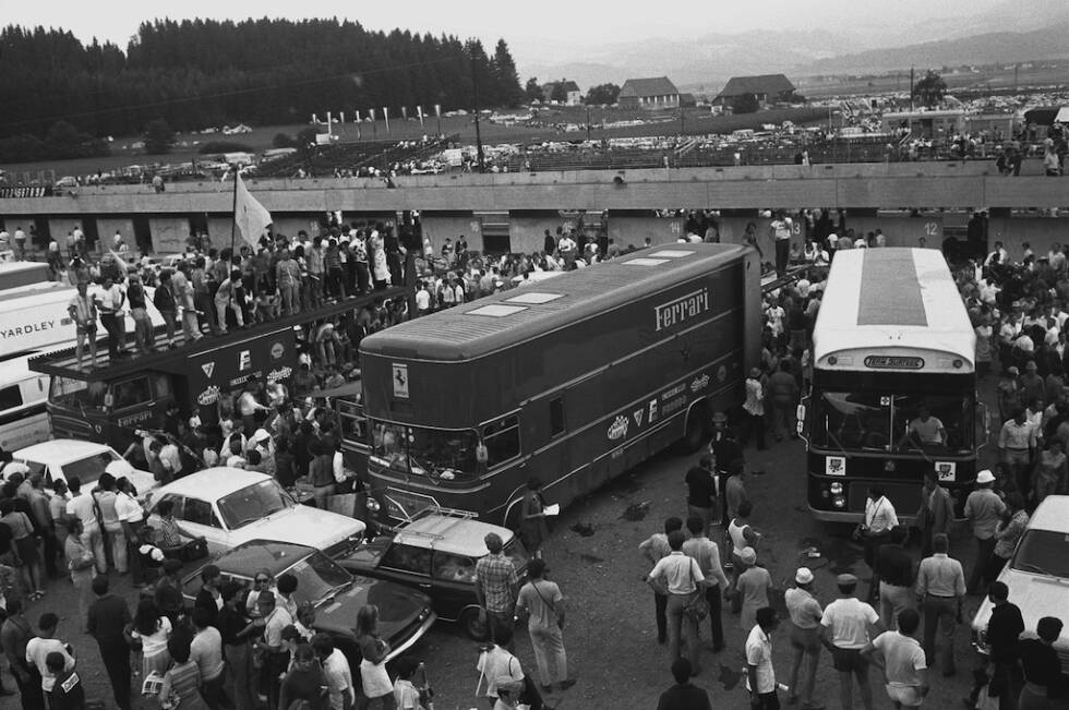Foto zur News: 1970 ist der neue Österreichring fertig. Die Premiere auf einer Strecke, die in Sachen Layout mit der von heute fast identisch ist, gewinnt Jacky Ickx für Ferrari.