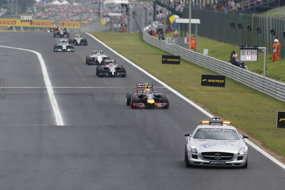 Foto zur News: Logische Konsequenz: Rosberg fällt auf den vierten, Vettel auf den siebten und Bottas sogar auf den elften Platz zurück.