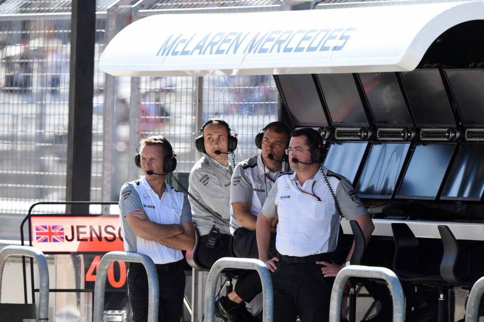 Foto zur News: 23. Juni 2014: Motorsport-Total.com berichtet exklusiv, dass McLaren sowohl Alonso als auch Vettel hinsichtlich einer Zusammenarbeit ab der Saison 2015 kontaktiert hat. Vettel geht auf das Angebot nicht ein, Alonso bekundet grundsätzliches Interesse. Vorerst noch unter dem Radar der