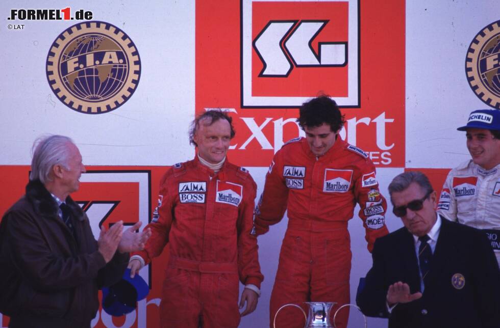 Foto zur News: Laudas dritter WM-Titel geht als knappste Entscheidung in die Geschichte der Formel 1 ein. Nur ein halber Punkt trennt am Ende den damaligen McLaren-Piloten von seinem Teamrivalen Alain Prost.