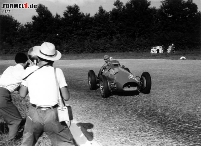 1. Alberto Ascari: Der Italiener krönte sich 1952 zum ersten Ferrari-Weltmeister. Nach einer weiteren erfolgreichen Titelverteidigung überlebte er 1955 in Monaco einen Horrorunfall, als er von Tauchern aus dem Hafenbecken geborgen werden musste, verunglückte aber wenige Tage später auf tragische Weise bei Tests in Monza. 1. Alberto Ascari: Der Italiener krönte sich 1952 zum ersten Ferrari-Weltmeister. Nach einer weiteren erfolgreichen Titelverteidigung überlebte er 1955 in Monaco einen Horrorunfall, als er von Tauchern aus dem Hafenbecken geborgen werden musste, verunglückte aber wenige Tage später auf tragische Weise bei Tests in Monza.
