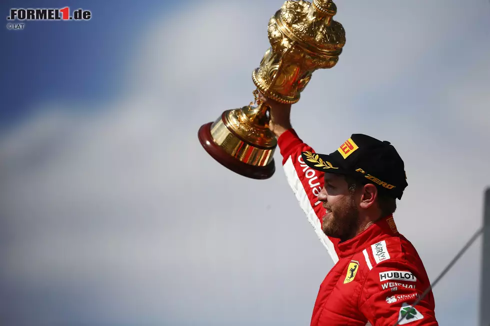 Foto zur News: Sebastian Vettel will das schaffen, was bislang in der 65-jährigen Geschichte der Formel 1 nur neun Menschen gelungen ist: Weltmeister mit Ferrari werden. Doch wer waren die Piloten, die es dem vierfachen Champion vorgezeigt haben?