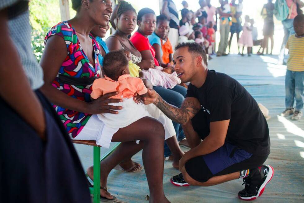Foto zur News: W wie Wohltätigkeit: Hamilton engagiert sich für zahlreiche karitative Zwecke. Unter anderem ist er Botschafter des Kinderhilfswerks UNICEF.