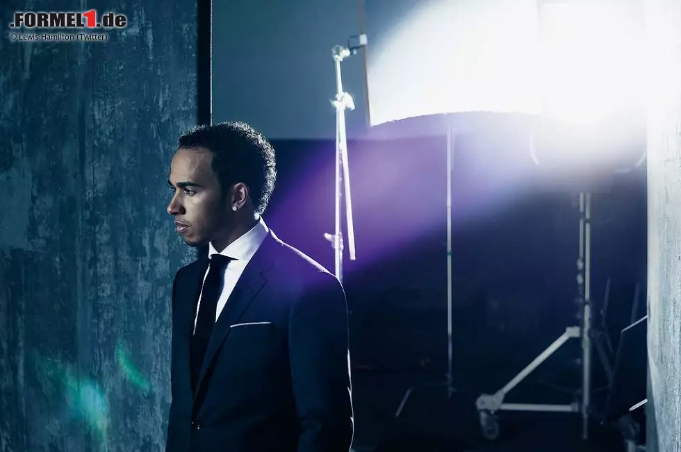U wie Unsummen: Hamilton gehört zu den am besten bezahlten Piloten im Feld. Im Vorjahr soll er rund 28 Millionen Euro verdient haben (Gehalt inklusive Werbung). Foto zur News: U wie Unsummen: Hamilton gehört zu den am besten bezahlten Piloten im Feld. Im Vorjahr soll er rund 28 Millionen Euro verdient haben (Gehalt inklusive Werbung).