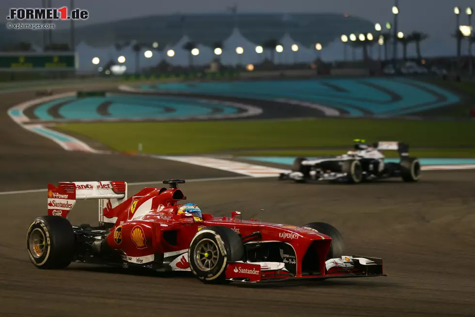 Foto zur News: Kämpferischster Fahrer ist an diesem Sonntag Fernando Alonso, der mit Wut im Bauch fährt und sich bis auf Platz fünf nach vorne kämpft.