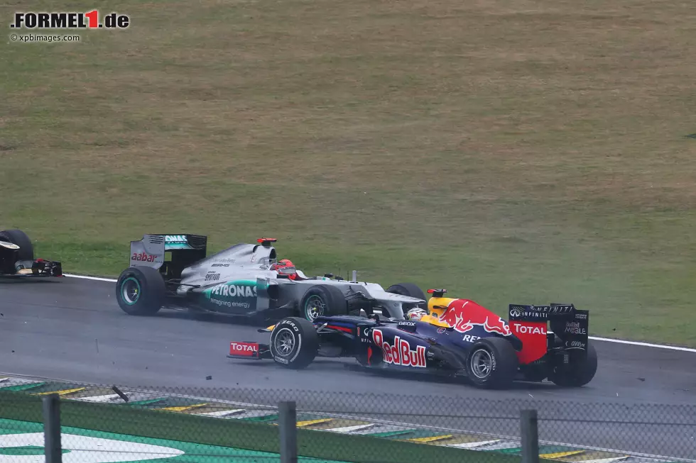 Foto zur News: Paul Monaghan (Chefingenieur): &quot;Für mich war es Brasilien 2012. Sebastian ist bei wechselhaften Wetterbedingungen mit einem beschädigten Auto brillant gefahren. Er hat Talent, Mut und Entschlossenheit gezeigt und sich so seinen dritten Fahrertitel in der Formel 1 gesichert.&quot;