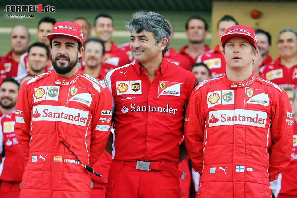 Gazzetta dello Sport (Italien): "König Hamilton feiert seinen zweiten WM-Titel. Auch Rosberg muss sich Hamilton II. beugen. Obwohl er die beste Saison seiner Karriere hinter sich hat, konnte Rosberg nichts gegen das britische Monster unternehmen. Ferrari hätte die Saison nicht schlechter beenden können. Jetzt muss sich das Blatt wenden. Auf dem Altar der Niederlage wird Teammanager Marco Mattiacci geopfert." Foto zur News: Gazzetta dello Sport (Italien): "König Hamilton feiert seinen zweiten WM-Titel. Auch Rosberg muss sich Hamilton II. beugen. Obwohl er die beste Saison seiner Karriere hinter sich hat, konnte Rosberg nichts gegen das britische Monster unternehmen. Ferrari hätte die Saison nicht schlechter beenden können. Jetzt muss sich das Blatt wenden. Auf dem Altar der Niederlage wird Teammanager Marco Mattiacci geopfert."