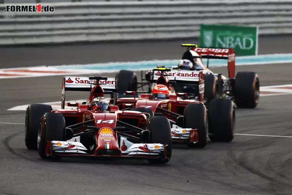Marca (Spanien): "Hamilton übernimmt die Macht. Der Engländer wird zum zweiten Mal Formel-1-Weltmeister und krönte damit eine spektakuläre Saison. Rosberg hatte nach seinem schlechten Start und seinen späteren Fahrzeugproblemen keine Chance. Für Alonso war der neunte Platz ein diskreter Abschied von Ferrari." Foto zur News: Marca (Spanien): "Hamilton übernimmt die Macht. Der Engländer wird zum zweiten Mal Formel-1-Weltmeister und krönte damit eine spektakuläre Saison. Rosberg hatte nach seinem schlechten Start und seinen späteren Fahrzeugproblemen keine Chance. Für Alonso war der neunte Platz ein diskreter Abschied von Ferrari."