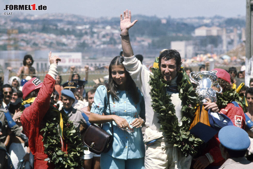Foto zur News: In den ersten Jahren sind vor allem einheimische Fahrer erfolgreich. 1974 siegt noch einmal Fittipaldi, ein Jahr später überraschend Carlos Pace. Es sollte der einzige Grand-Prix-Sieg für den Brasilianer bleiben, der zwei Jahre später bei einem Flugzeugabsturz ums Leben kommt. Noch heute trägt der Kurs von Interlagos seinen Namen: Autódromo José Carlos Pace.