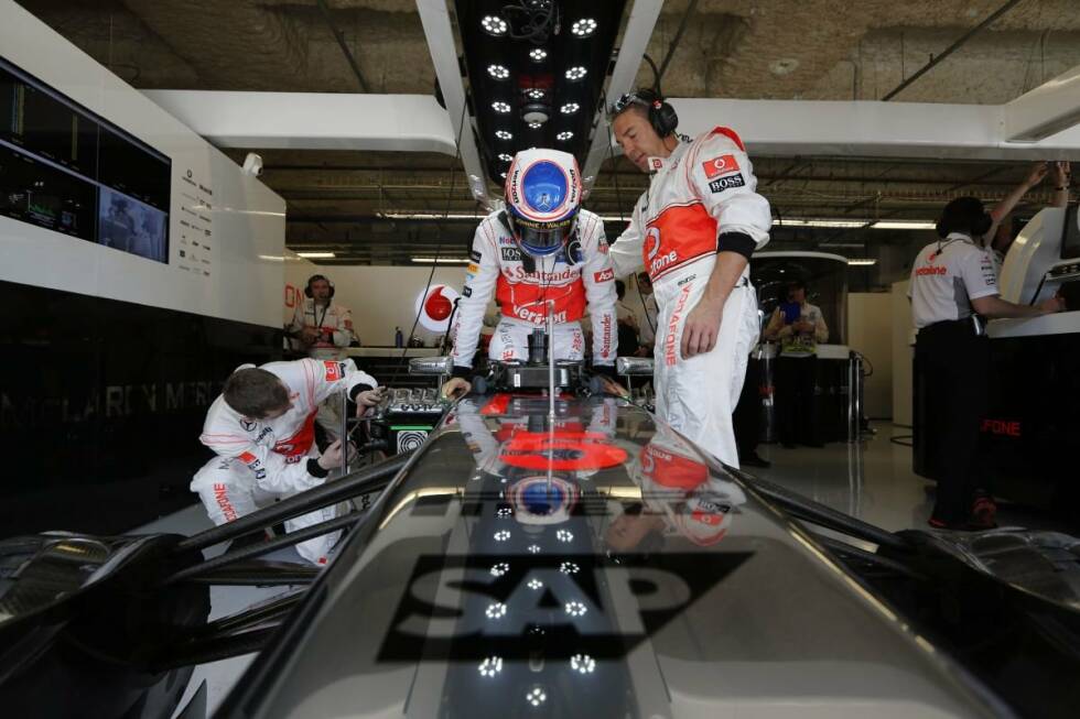 Foto zur News: Jenson Button (McLaren): &quot;Es ist einer der wenigen Kurse, die gegen den Uhrzeigersinn gefahren werden, was die Herausforderung noch ein wenig größer macht.&quot;