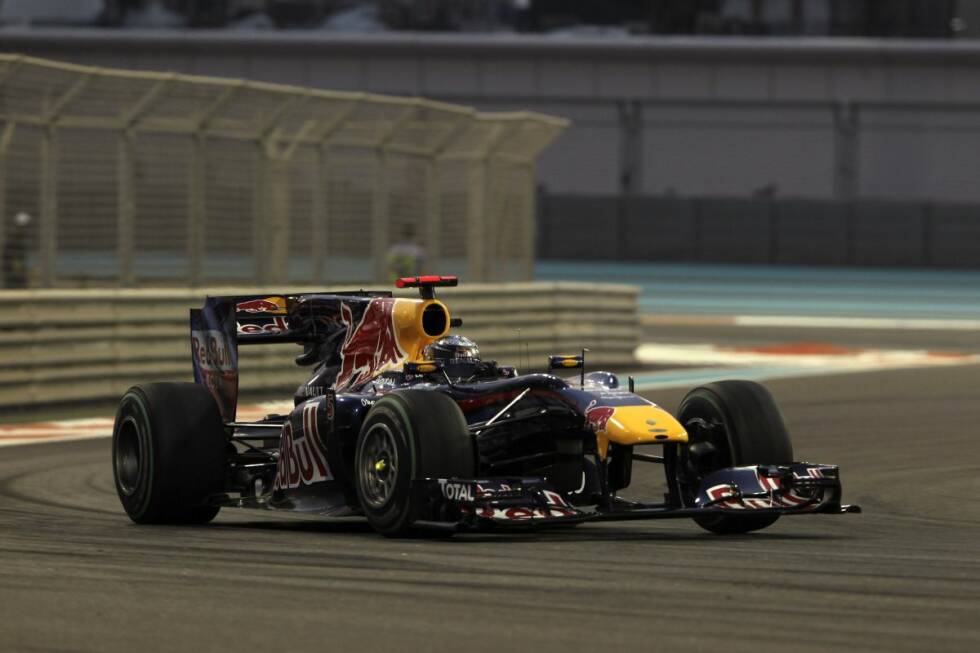Foto zur News: Einmal wurde der Grand Prix von Abu Dhabi von der Pole-Position gewonnen - von Sebastian Vettel im Jahr 2010. In den Jahren 2009, 2011 und 2013 kam der Sieger vom zweiten Startplatz, im Jahr 2012 vom vierten.