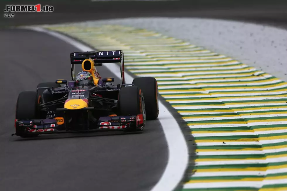 Statistisch gesehen ist die Pole-Position in Interlagos nicht wichtig. Seit man im Jahr 2000 zum ersten Mal auf der heutigen Streckenvariante mit 4,309 Kilometern fuhr, wurde das Rennen erst dreimal von der Pole gewonnen: 2006 und 2008 (jeweils Massa) und 2013 (Vettel). Foto zur News: Statistisch gesehen ist die Pole-Position in Interlagos nicht wichtig. Seit man im Jahr 2000 zum ersten Mal auf der heutigen Streckenvariante mit 4,309 Kilometern fuhr, wurde das Rennen erst dreimal von der Pole gewonnen: 2006 und 2008 (jeweils Massa) und 2013 (Vettel).