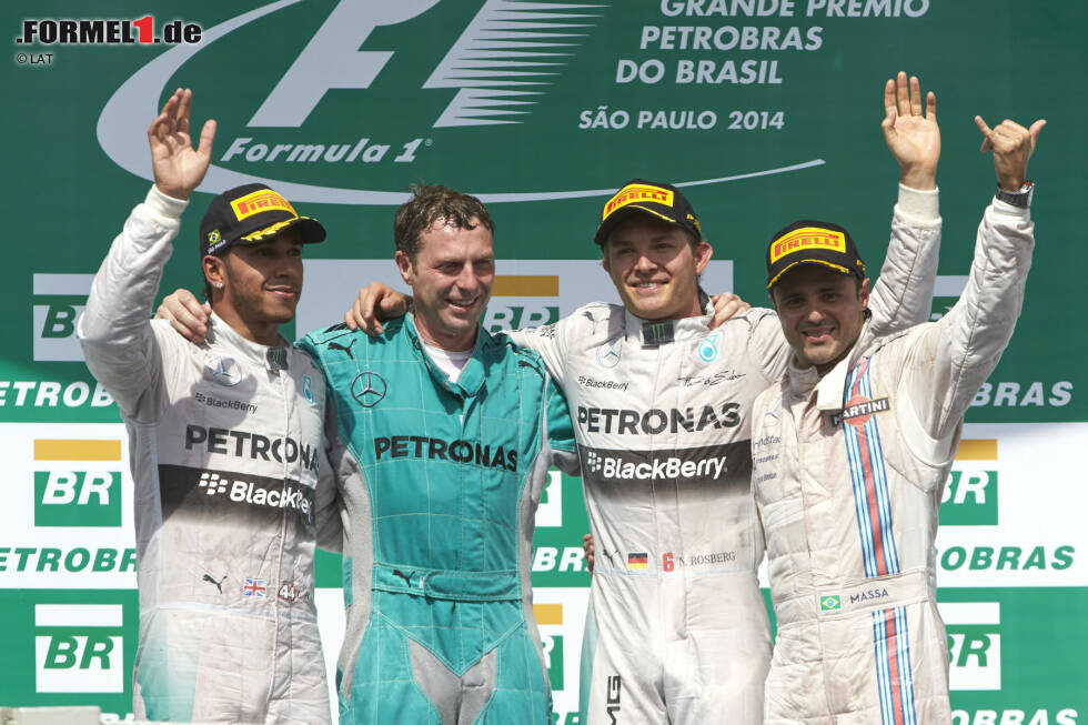 Foto zur News: Die Formel-1-WM 2014 bleibt spannend! Nico Rosberg gewinnt den Grand Prix von Brasilien und macht damit sieben Punkte auf Lewis Hamilton gut. Wie es dazu kam, erzählen wir in 22 spektakulären Fotos nach.