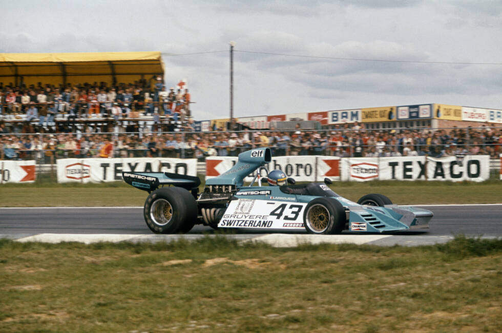 Foto zur News: Gerard Larrousse begann seine Motorsport-Karriere als Rallye-Fahrer, wechselte dann in den Sportwagen-Bereich und wollte sich auch eine Formel-1-Erfahrung nicht nehmen lassen. Beim Belgien-Grand-Prix1974 musste er jedoch in der 53. Runde aufgeben, weil seine Reifen runtergefahren waren und es keinen Ersatz gab. Eine zweite Chance erhielt er nicht.