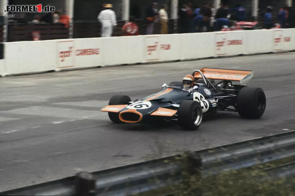 Von Anfang der 1970-er bis Mitte der 1980er-Jahre nahm Chris Craft insgesamt 14 mal an den 24 Stunden von Le Mans teil und feierte dabei mit dem dritten Rang 1976 seinen größten Erfolg. In der Formel 1 versuchte er sich 1971 beim US-Grand-Prix in Watkins Glen mit dem gebrauchten BT33 von Jack Brabham, mit der nicht über die 30. von 59 Runden hinaus kam. Foto zur News: Von Anfang der 1970-er bis Mitte der 1980er-Jahre nahm Chris Craft insgesamt 14 mal an den 24 Stunden von Le Mans teil und feierte dabei mit dem dritten Rang 1976 seinen größten Erfolg. In der Formel 1 versuchte er sich 1971 beim US-Grand-Prix in Watkins Glen mit dem gebrauchten BT33 von Jack Brabham, mit der nicht über die 30. von 59 Runden hinaus kam.