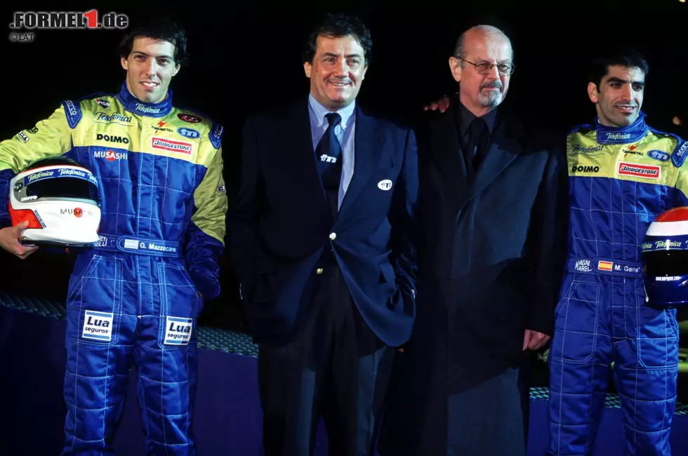Die schwärzeste Stunde: 1997 geht die Führung des Teams an ein Konsortium unter der Führung des italienischen Felgenfabrikanten Gabriele Rumi (Fondmetal) über, um angesichts der chronischen finanziellen Probleme überhaupt überleben zu können. Im Jahr 2000 verschärfen sich die Probleme weiter, Rumi (stirbt im Mai 2001 an Krebs) steigt aus und ein südamerikanisches Sportnetzwerk platziert mit Gaston Mazzacane einen Bezahlfahrer im Team, um den Bankrott abwenden zu können. Ab 2001 steigt der australische Airliner Paul Stoddart als Retter ein, der wiederum Ende 2005 an Red Bull verkauft. Foto zur News: Die schwärzeste Stunde: 1997 geht die Führung des Teams an ein Konsortium unter der Führung des italienischen Felgenfabrikanten Gabriele Rumi (Fondmetal) über, um angesichts der chronischen finanziellen Probleme überhaupt überleben zu können. Im Jahr 2000 verschärfen sich die Probleme weiter, Rumi (stirbt im Mai 2001 an Krebs) steigt aus und ein südamerikanisches Sportnetzwerk platziert mit Gaston Mazzacane einen Bezahlfahrer im Team, um den Bankrott abwenden zu können. Ab 2001 steigt der australische Airliner Paul Stoddart als Retter ein, der wiederum Ende 2005 an Red Bull verkauft.