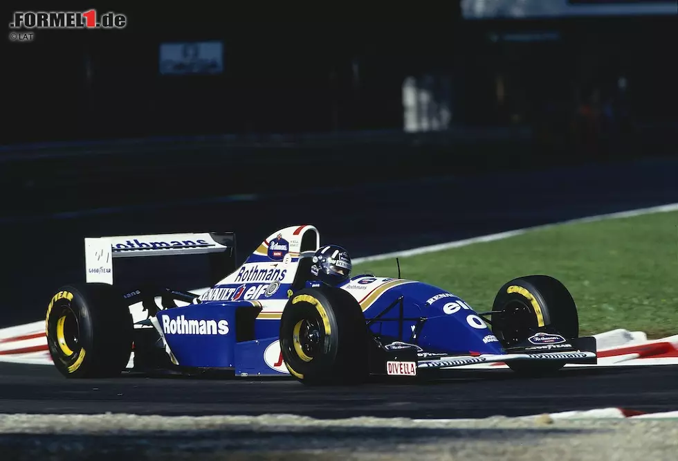 Hill nutzt die Gunst der Stunde: Er profitiert in Belgien, gewinnt dann in Italien und Portugal. Plötzlich ist der Williams-Star auf einen Punkt herangerückt an Schumacher und die WM hat bei dessen Rückkehr beim Europa-Grand-Prix eine völlig neue Klangfarbe. Foto zur News: Hill nutzt die Gunst der Stunde: Er profitiert in Belgien, gewinnt dann in Italien und Portugal. Plötzlich ist der Williams-Star auf einen Punkt herangerückt an Schumacher und die WM hat bei dessen Rückkehr beim Europa-Grand-Prix eine völlig neue Klangfarbe.