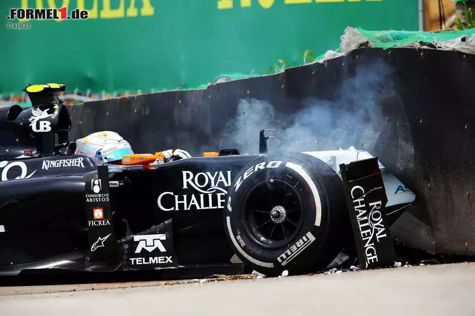 Die gab es hingegen von Daniel Juncadella: Als der Force-India-Tester im Freien Training von Sao Paulo den VJM07 von Teamkollege Perez in die Reifenstapel knallte, war er ziemlich zerknirscht und sagte: "Sorry, Sergio!" Schließlich war der Freitag gelaufen. Foto zur News: Die gab es hingegen von Daniel Juncadella: Als der Force-India-Tester im Freien Training von Sao Paulo den VJM07 von Teamkollege Perez in die Reifenstapel knallte, war er ziemlich zerknirscht und sagte: "Sorry, Sergio!" Schließlich war der Freitag gelaufen.