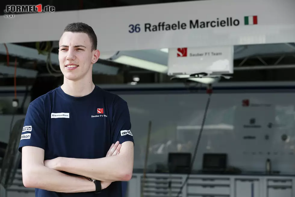 Raffaele Marciello (Ersatzpilot, Sauber): "Der Circuit hat einige schnelle Kurven, weshalb der Abtrieb eine entscheidende Rolle spielen wird. Ein weiterer Faktor ist das Wetter. Allerdings sind diese Umstände für jeden Fahrer gleich, und ich bin davon überzeugt, mich zusammen mit meinem Trainer gut auf das Wochenende vorbereitet zu haben." Foto zur News: Raffaele Marciello (Ersatzpilot, Sauber): "Der Circuit hat einige schnelle Kurven, weshalb der Abtrieb eine entscheidende Rolle spielen wird. Ein weiterer Faktor ist das Wetter. Allerdings sind diese Umstände für jeden Fahrer gleich, und ich bin davon überzeugt, mich zusammen mit meinem Trainer gut auf das Wochenende vorbereitet zu haben."