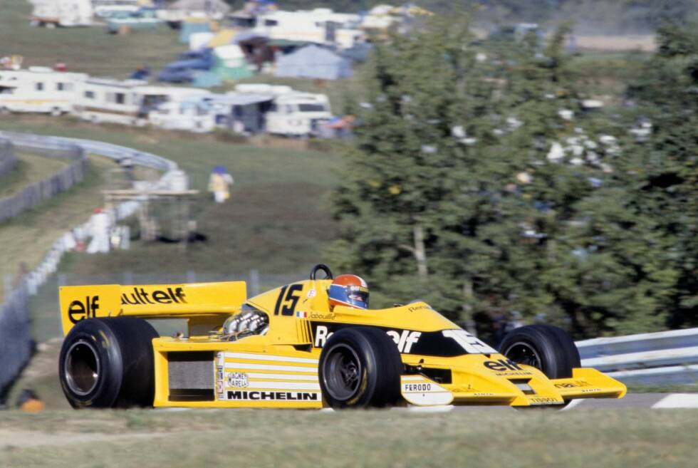 Foto zur News: Mehr als ein Jahr nach dem Debüt gelingen Renault die ersten WM-Punkte. Beim Grand Prix der USA 1978 in Watkins Glen wird Jabouille, der im französischen Werksteam weiterhin Einzelkämpfer ist, Vierter. Bis zur nächsten Punkteplatzierung vergehen wiederum mehrere Monate, doch dafür ...