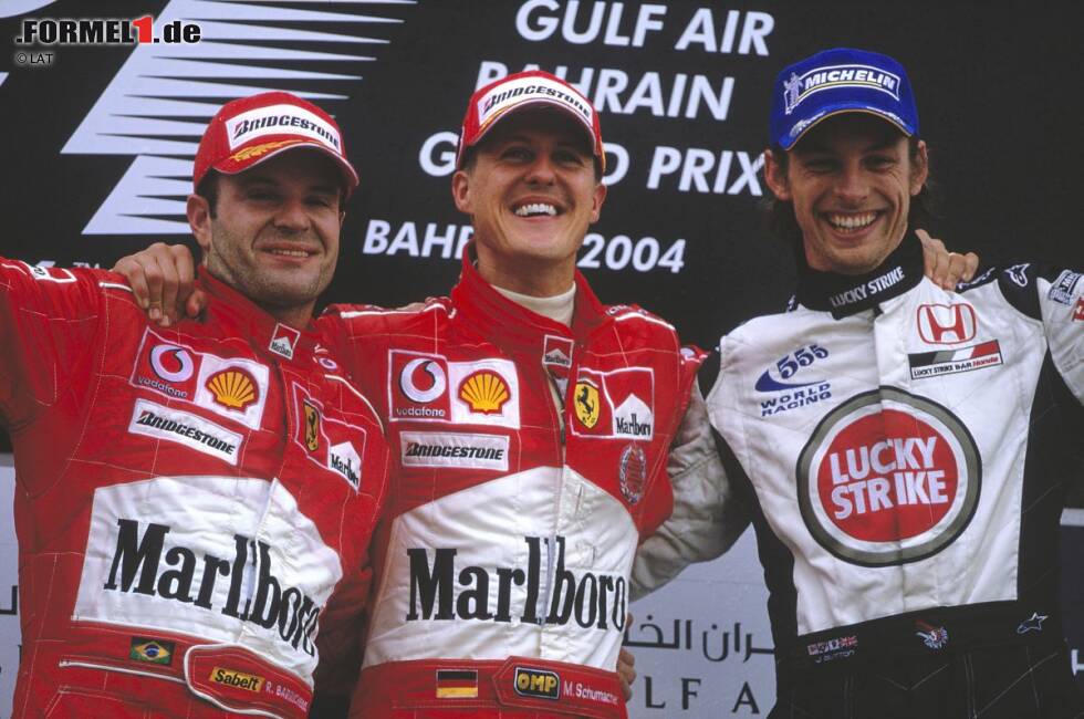 Foto zur News: 2004 sind es ebenfalls neun Fahrer, die es auf das Treppchen schaffen - das allerdings bei 18 Rennen: Weltmeister Michael Schumacher (15), Rubens Barrichello (14) und Jenson Button (10) sowie Kimi Räikkönen, Fernando Alonso, Juan Pablo Montoya, Jarno Trulli, Takuma Sato und Ralf Schumacher.