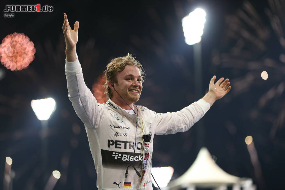 Foto zur News: Der erste Hattrick und der insgesamt 14. Grand-Prix-Sieg seiner Karriere: Auf den Tag genau 40 Jahre nach dessen Tod (Hubschrauberabsturz) zieht Nico Rosberg in der ewigen Bestenliste mit dem zweimaligen Weltmeister Graham Hill gleich. Aber nach dem Rennen stichelt Mercedes-Teamkollege Lewis Hamilton: &quot;Weltmeister zu sein klingt viel besser als das Rennen zu gewinnen.&quot;