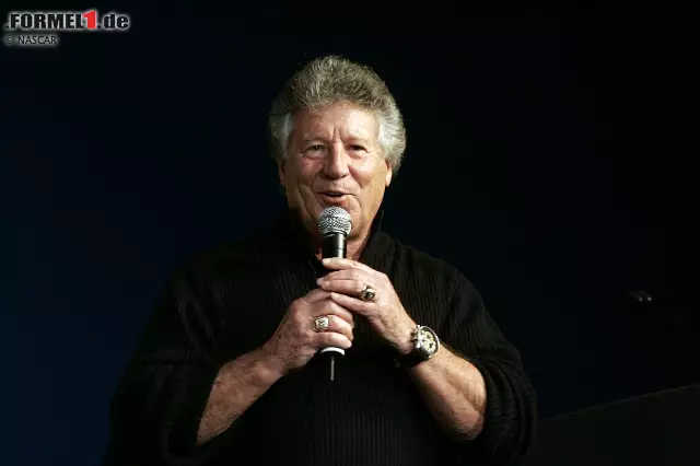 Foto zur News: Mario Andretti (geboren am 28. Februar 1940) geht als einer der berühmtesten und zugleich universellsten Rennfahrer in die Geschichte ein.