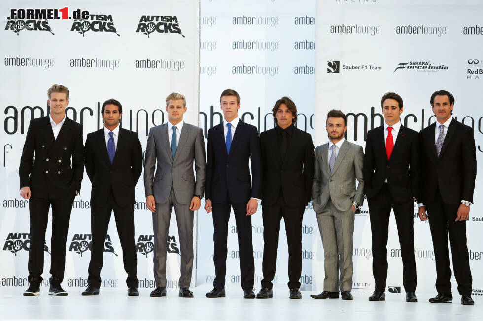 Die Herren Formel-1-Stars machen auf dem Laufsteg gute Figur. Von links nach rechts: Nico Hülkenberg, Felipe Nasr, Marcus Ericsson, Daniil Kwjat, Roberto Merhi, Will Stevens, Esteban Gutierrez und Adrian Sutil. Die Herren Formel-1-Stars machen auf dem Laufsteg gute Figur. Von links nach rechts: Nico Hülkenberg, Felipe Nasr, Marcus Ericsson, Daniil Kwjat, Roberto Merhi, Will Stevens, Esteban Gutierrez und Adrian Sutil.