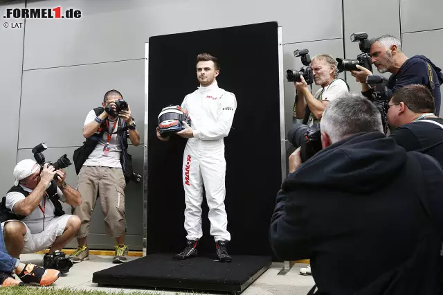 Foto zur News: Beim Manor-Team (das 2015 aus rein kommerziellen Gründen immer noch Manor-Marussia heißt) irgendwelche Höhepunkte zu finden, gestaltet sich schwierig. Aber Will Stevens (WM-21. mit 0 Punkten) liefert nach seinem Formel-1-Debüt in Abu Dhabi 2014 (auf Caterham) eine ordentliche Rookie-Saison ab, hat seine Stallkollegen überwiegend im Griff und gewinnt teamintern elf Qualifyings bei nur sechs Niederlagen.