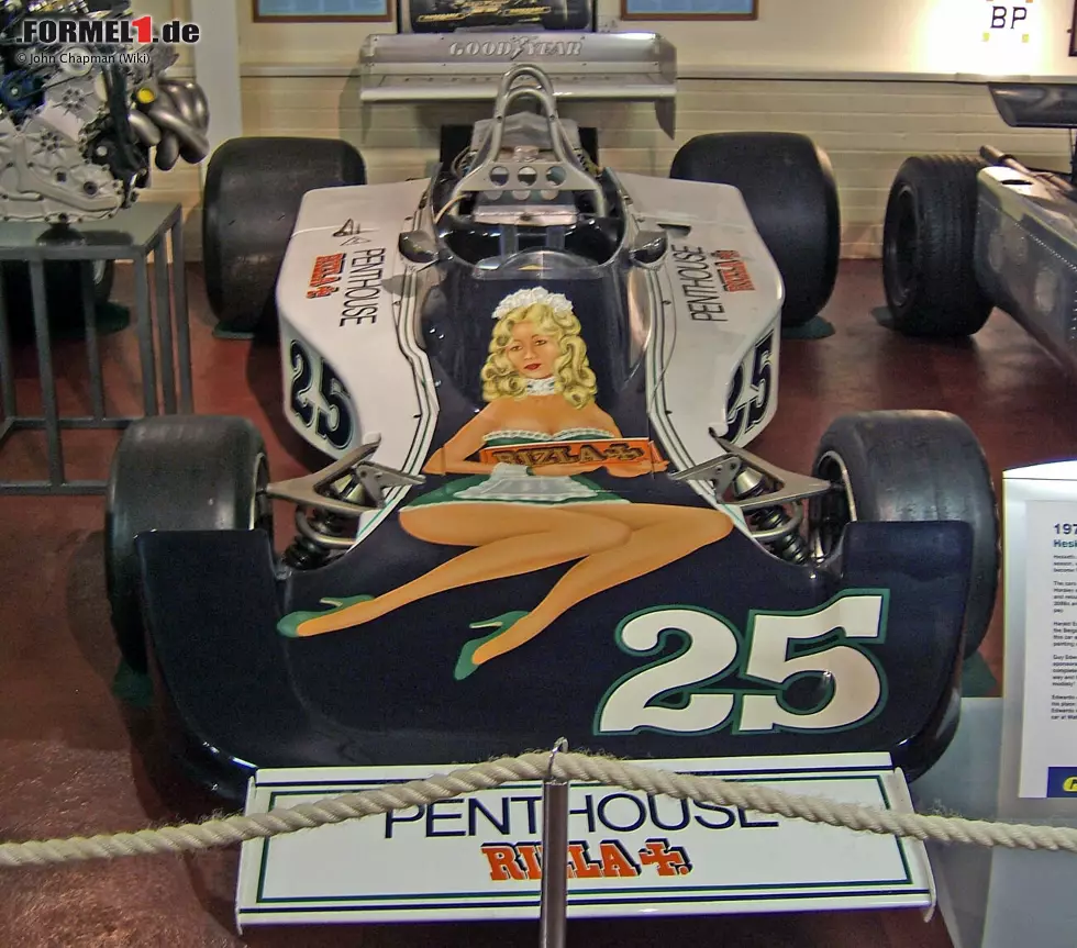 Foto zur News: #3 Hesketh &amp; Penthouse: Als sich Lord Hesketh sein Spaßteam in der Formel 1, entworfen rund um Vorzeige-Playboy James Hunt, nicht mehr aus eigener Tasche leisten konnte, mussten Sponsoren her. Einer davon war das Männermagazin Penthouse, das mit freizügigen Girls auf der Karosserie warb. Einer der Fahrer war damals übrigens der Deutsche Harald Ertl.