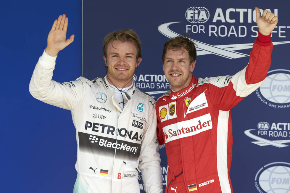 Foto zur News: Tags zuvor holt Rosberg mit einer ebenso cleveren wie letztendlich souveränen Leistung die Pole-Position in Interlagos, &quot;zwischen den Seen&quot; in Sao Paulo; 0,078 Sekunden vor Teamkollege Lewis Hamilton, der auf Psychospielchen setzt: &quot;Mein Job ist schon erledigt. Ich habe dieses Jahr die meisten Poles geholt und die Weltmeisterschaft gewonnen.&quot; Der drittplatzierte Sebastian Vettel im Ferrari hat mehr als eine halbe Sekunde Rückstand.
