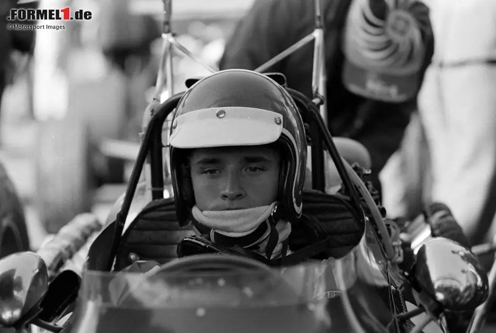 Foto zur News: Platz 10: Jacky Ickx gewinnt im Laufe seiner Karriere satte sechsmal die 24 Stunden von Le Mans. In der Königsklasse bleibt ihm der ganz große Wurf allerdings verwehrt. 1969 wird er Vizeweltmeister hinter Jackie Stewart, ein Jahr später verpasst er den Titel um lediglich fünf Punkte an den zuvor tödlich verunglückten Jochen Rindt. Gesamtbilanz: Acht Siege, zwei Vizeweltmeisterschaften.