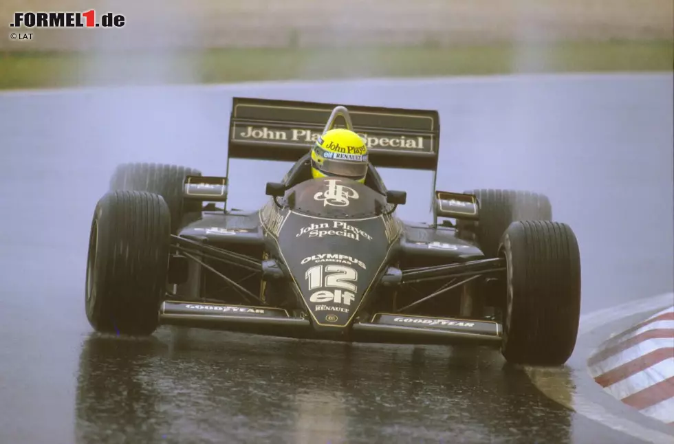 Derweil dreht Spitzenreiter Senna auf dem rutschigen Estoril-Asphalt nicht nur die schnellste Rennrunde, sondern ... Foto zur News: Derweil dreht Spitzenreiter Senna auf dem rutschigen Estoril-Asphalt nicht nur die schnellste Rennrunde, sondern ...