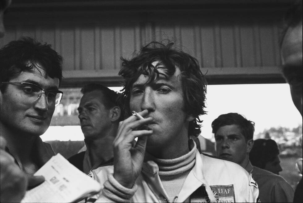 Foto zur News: Platz 7 - Jochen Rindt: Der Deutsche, der mit österreichischer Lizenz fährt, erlebt den größten Erfolg seiner Karriere nicht mehr. 1970 wird er posthum Formel-1-Weltmeister, nachdem er beim Rennen in Monza tödlich verunglückt war.