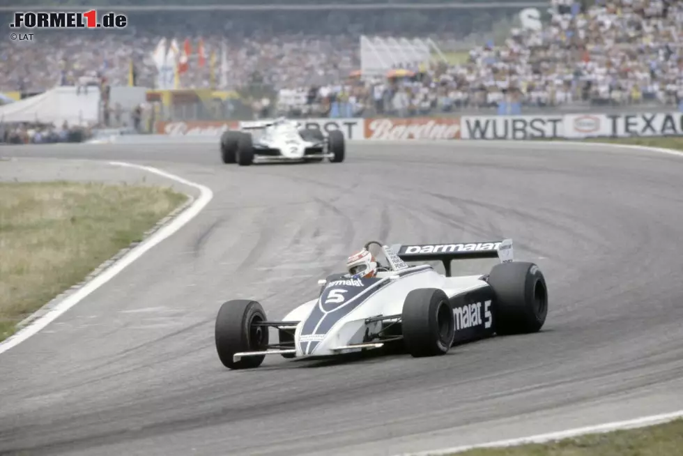 1981: Nelson Piquet (Brabham) hat nach acht von 15 Rennen der Saison einen Rückstand von elf Punkten (30 Prozent) auf Carlos Reutemann (Williams). Beim Saisonfinale auf dem Hotelparkplatz des Caesar's Palace in Las Vegas fängt der Brasilianer den Argentinier noch ab und holt sich den ersten seiner drei WM-Titel. Reutemann fährt nach der Niederlage im WM-Kampf nur noch zwei weitere Rennen, bevor er sich aus der Formel 1 in Richtung der Politik verabschiedet. Foto zur News: 1981: Nelson Piquet (Brabham) hat nach acht von 15 Rennen der Saison einen Rückstand von elf Punkten (30 Prozent) auf Carlos Reutemann (Williams). Beim Saisonfinale auf dem Hotelparkplatz des Caesar's Palace in Las Vegas fängt der Brasilianer den Argentinier noch ab und holt sich den ersten seiner drei WM-Titel. Reutemann fährt nach der Niederlage im WM-Kampf nur noch zwei weitere Rennen, bevor er sich aus der Formel 1 in Richtung der Politik verabschiedet.