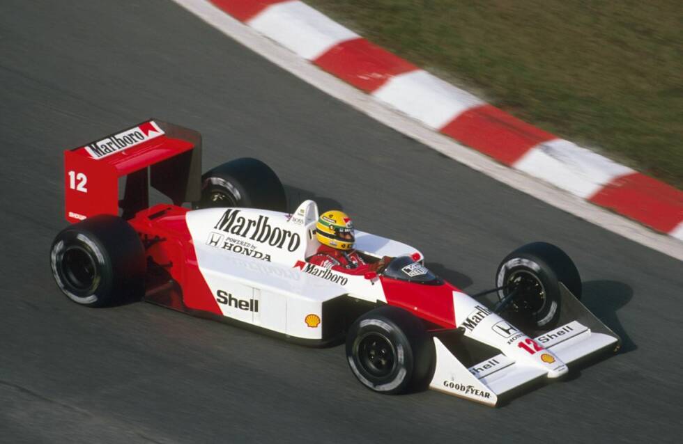 Foto zur News: #5 Ayrton Senna 1988: Es ist die erste Saison in der Karriere des Brasilianers, in der er absolutes Topmaterial zur Verfügung hat. Mit dem McLaren-Honda MP4/4 nimmt Senna 13 von 16 Rennen von der Pole-Position unter die Räder (81,25 Prozent) und krönt sich zum ersten Mal als Weltmeister.
