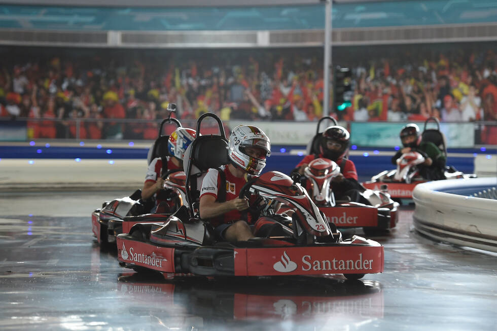 Foto zur News: Nicht ganz so schnell ist die Kartbahn in der Ferrari-World, in der das von Sebastian Vettel angeführte Team Deutschland den dritten Platz belegt.