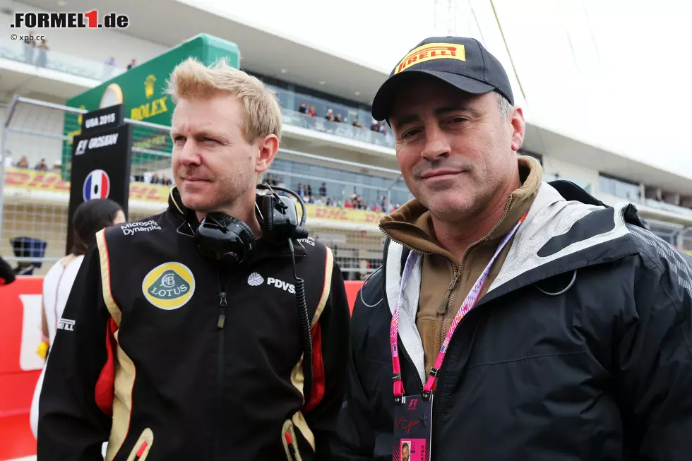 Von ihm prallt das alles ab: "Friends"-Star Matt "Joey" LeBlanc ist begeisterter Formel-1-Fan und in Austin inzwischen Stammgast. Hier mit Lotus-Pressesprecher Andy Stobart. How you doin', guys? And see you next year, back in Texas! Foto zur News: Von ihm prallt das alles ab: "Friends"-Star Matt "Joey" LeBlanc ist begeisterter Formel-1-Fan und in Austin inzwischen Stammgast. Hier mit Lotus-Pressesprecher Andy Stobart. How you doin', guys? And see you next year, back in Texas!