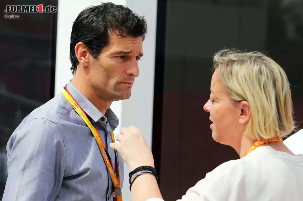 ... oder Porsche-WEC-Fahrer Mark Webber, hier im Gespräch mit Sabine Kehm. Michael Schumachers Managerin hat leider weiterhin keine besonders guten Nachrichten von ihrem Schützling. Er mache kleine Fortschritte, nicht mehr, hört man. Weswegen Corinna Schumacher jetzt den Familien-Privatjet verkauft. Foto zur News: ... oder Porsche-WEC-Fahrer Mark Webber, hier im Gespräch mit Sabine Kehm. Michael Schumachers Managerin hat leider weiterhin keine besonders guten Nachrichten von ihrem Schützling. Er mache kleine Fortschritte, nicht mehr, hört man. Weswegen Corinna Schumacher jetzt den Familien-Privatjet verkauft.