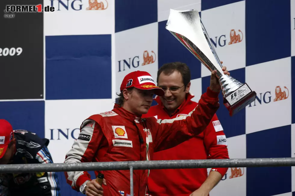 Räikkönens Siege 2004 und 2009 waren jeweils die einzigen Triumphe seines Teams (McLaren beziehungsweise Ferrari) in der jeweiligen Saison. Das passierte in Spa zuvor schon viermal: Damon Hill (1998) für Jordan, Michael Schumacher (1992) für Benetton, Pedro Rodriguez (1970) für BRM und Dan Gurney (1967) im Eagle-Westlake von All American Racers. Foto zur News: Räikkönens Siege 2004 und 2009 waren jeweils die einzigen Triumphe seines Teams (McLaren beziehungsweise Ferrari) in der jeweiligen Saison. Das passierte in Spa zuvor schon viermal: Damon Hill (1998) für Jordan, Michael Schumacher (1992) für Benetton, Pedro Rodriguez (1970) für BRM und Dan Gurney (1967) im Eagle-Westlake von All American Racers.