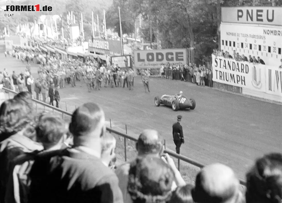 Foto zur News: Der Große Preis von Belgien wird zum 60. Mal im Rahmen der Formel-1-Weltmeisterschaft ausgetragen. Obwohl das Rennen bereits bei der ersten WM im Jahr 1950 dabei war (Foto), ist der Austragungsort etwas sprunghaft und das Rennen fehlte in den Jahren 1957, 1959, 1969, 1971, 2003 und 2006. Von den 59 Rennen fanden 47 in Spa statt, zehn in Zolder und zwei auf dem Kurs in Nivelles.