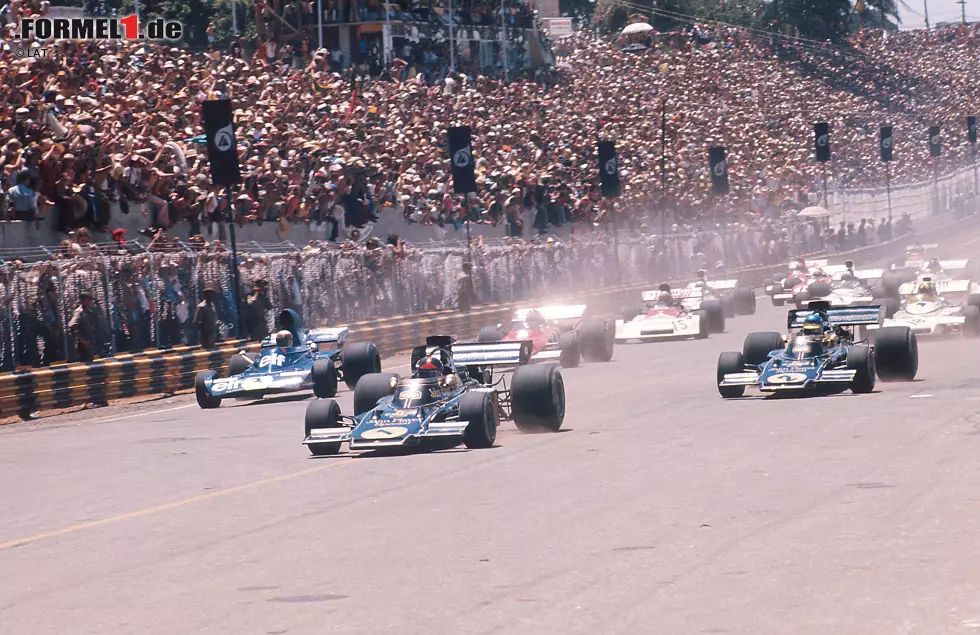 Foto zur News: Wir stehen vor dem 43. Brasilien-Grand-Prix und dem 33., der auf dem Autodromo Jose Carlos Pace ausgetragen wird. Das erste Meisterschaftsrennen der Formel 1 fand 1973 in Interlagos auf einem 7,960 Kilometer langen Kurs statt, der bis 1990 in einer ziemlich ähnlichen Konfiguration benutzt wurde, bevor er zu der heute bekannten kürzeren Variante umgebaut wurde. Die aktuellen 4,309 Kilometer gehen zurück auf das Jahr 2000. Die neue Boxengasse und der neue Paddock hatten keinen Einfluss auf das Layout selbst.