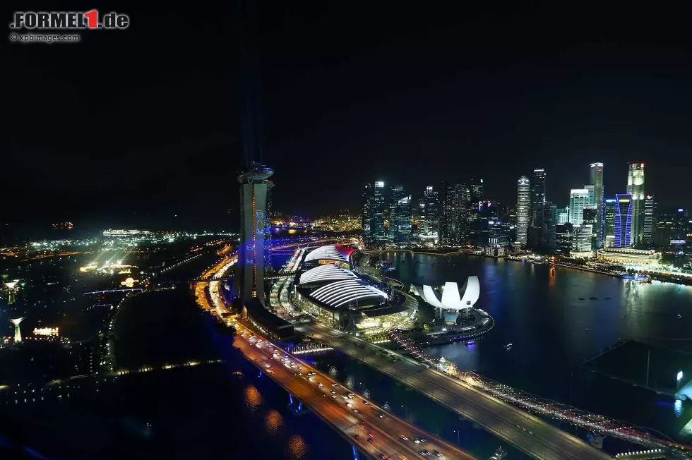 In diesem Jahr wird der achte Singapur-Grand-Prix in der Formel 1 ausgetragen. Das Rennen kam 2008 in den Kalender und wurde seitdem in jedem Jahr abgehalten. Foto zur News: In diesem Jahr wird der achte Singapur-Grand-Prix in der Formel 1 ausgetragen. Das Rennen kam 2008 in den Kalender und wurde seitdem in jedem Jahr abgehalten.