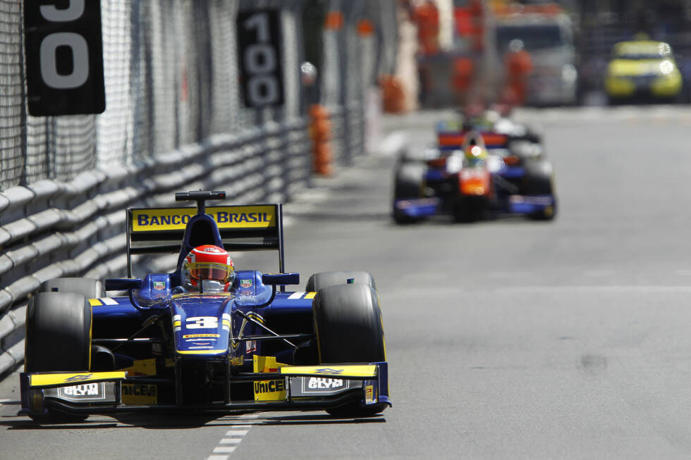 Foto zur News: Drei der vier Formel-1-Neuling in diesem Jahr haben bereits Erfahrungen auf dem Stadtkurs in Monaco gesammelt. Felipe Nasr (Sauber) war hier dreimal (2012-2014) bei der GP2 am Start. Im vergangenen Jahr belegte er den dritten Platz. Carlos Sainz (Toro Rosso) fuhr zweimal im Rahmen der Formel Renault 3.5, wobei er 2013 den sechsten und in seinem Meisterjahr 2014 den vierten Platz erzielte. Roberto Merhi (Marussia-Manor) fuhr 2014 ebenfalls in der Formel Renault 3.5 auf den neunten Rang.