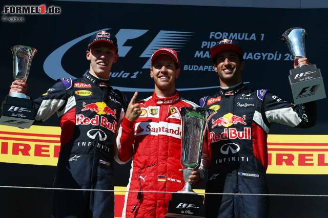 Foto zur News: Drei Helmut-Marko-Schützlinge auf dem Podium: Daniil Kwjat (Red Bull), Sebastian Vettel (Ferrari) und Daniel Ricciardo (Red Bull) widmen ihren Erfolg auf dem Hungaroring dem verstorbenen Kollegen Jules Bianchi.