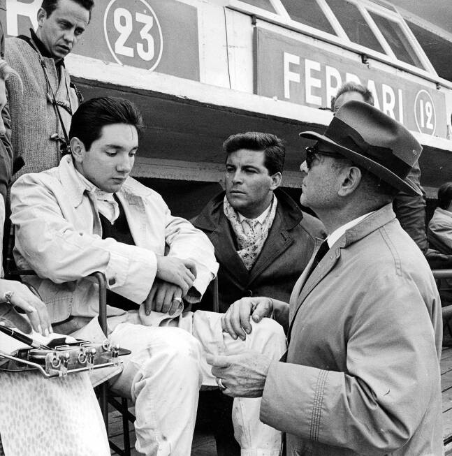 Foto zur News: #6: Ricardo Rodriguez. Der damals jüngste Formel-1-Einsteiger ist Ricardo Rodriguez, der diese Errungenschaft bereits 1961 schafft. Der Mexikaner startet beim Grand Prix von Italien im Alter von 19 Jahren und 208 Tagen, fährt für Ferrari allerdings bis 1962 nur fünf Rennen. Beim damals ersten Rennen in Mexiko, das 1962 noch nicht in die Weltmeisterschaftswertung zählt, verunglückt  Rodriguez allerdings bereits im Alter von nur 20 Jahren tödlich im Training.