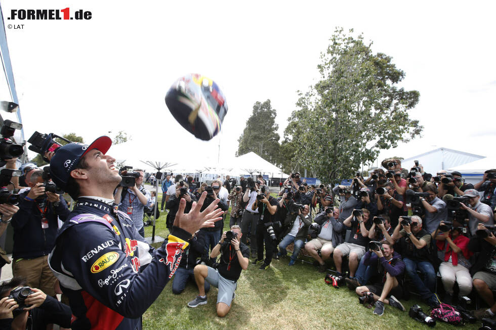 Foto zur News: Daniel Ricciardo (Red Bull): &quot;Die Stimmung und Atmosphäre ist einfach toll. Es ist ständig etwas los. Die Strecke macht Spaß, Stadtkurse haben mir schon immer gefallen. Es ist eine großartige und sehr flüssige Strecke.&quot;
