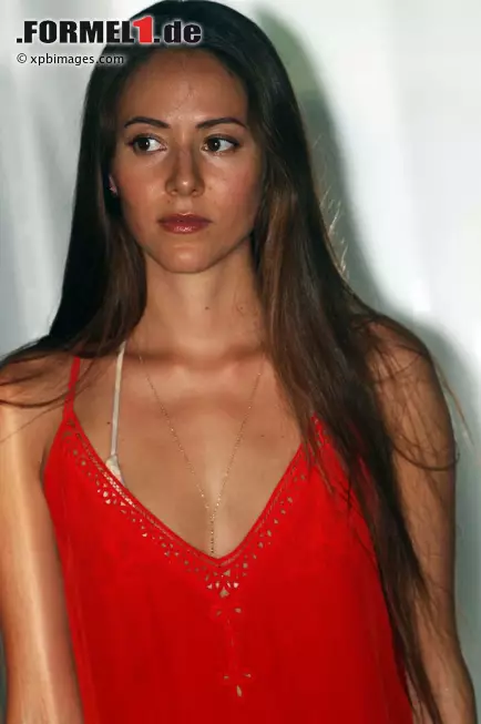 Gründe für die Beliebtheit des Models sind in diesem Suchbild nur wenig gut versteckt. Foto zur News: Gründe für die Beliebtheit des Models sind in diesem Suchbild nur wenig gut versteckt.